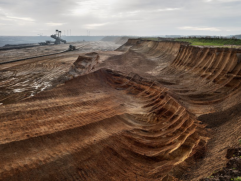 Interview: Edward Burtynsky Finds New Perspectives on the Anthropocene